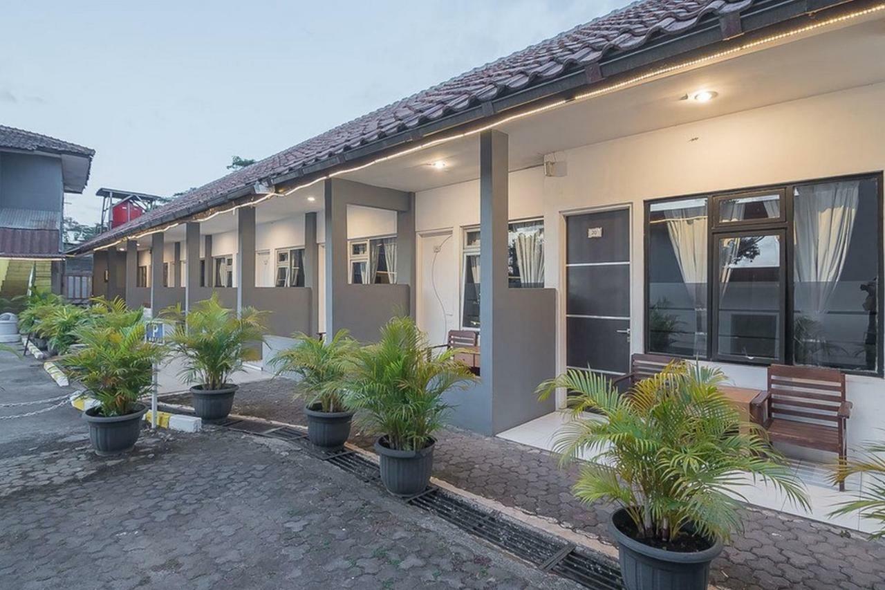 Reddoorz Near Alun Alun Subang Hotel Luaran gambar